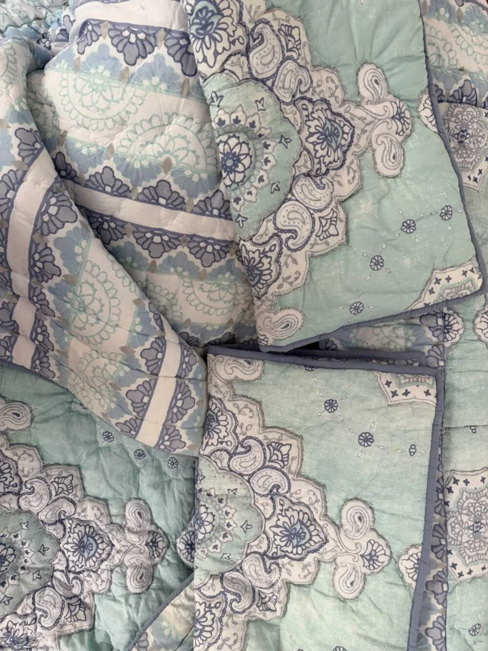 Pottery Barn Teen Bohemian Wonder Quilt and Shams
